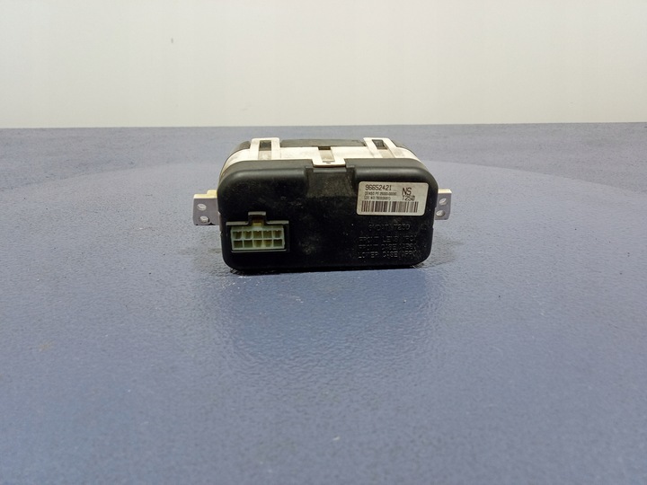 фото №4, Chevrolet aveo ii t250 06- дисплей часы 96652421
