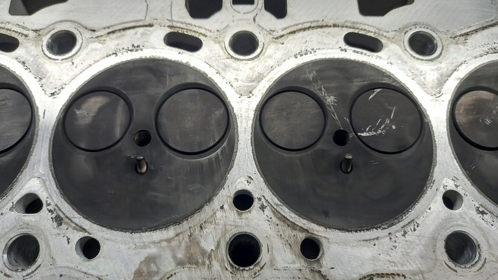 фото №13, Головка двигателя 9684487210 volvo citroen peugeot 1.6 hdi