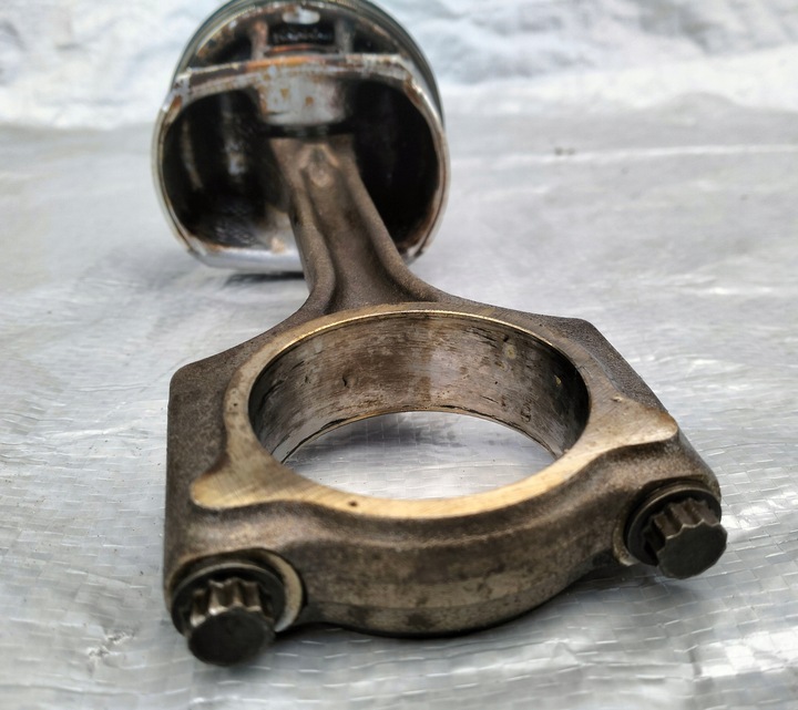 фото №10, Поршень шатун citroen c5 iii x7 peugeot 508 1.6 thp 156km 5f02 77l86 570