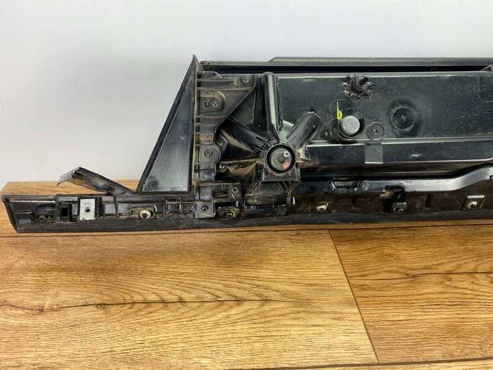 фото №6, Накладка кришки задньої багажника лампи dodge challenger 2015+ usa