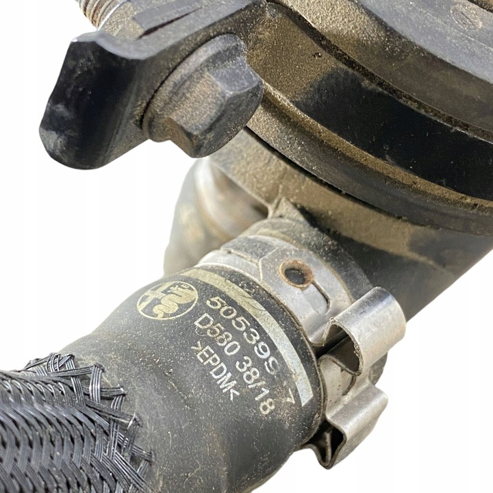 фото №9, Alfa romeo stelvio 2019 насоса води