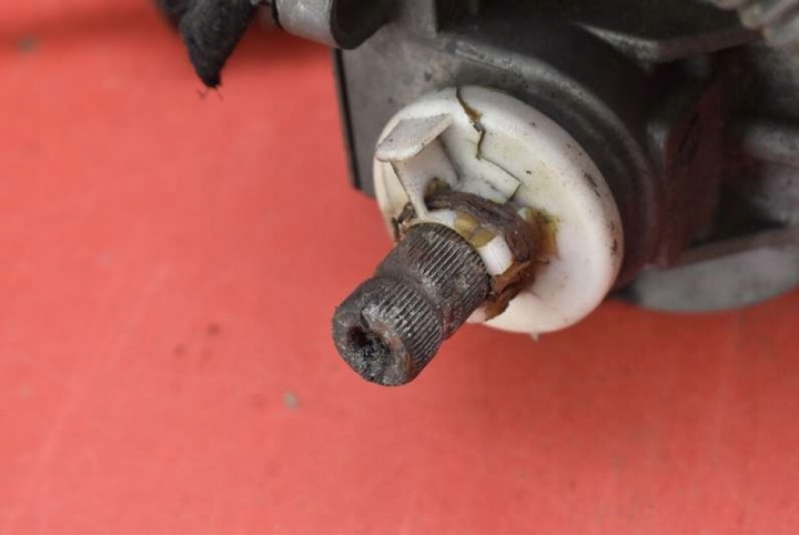 фото №5, Трансмиссия рулевая рейка eu 6820000069d mercedes a-klasa w169 1.7 b 116 km