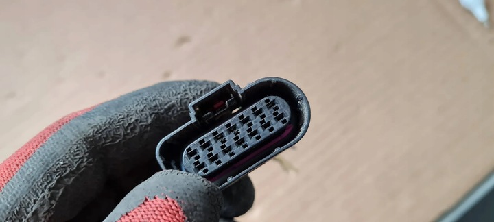 фото №6, A4 b9 8w штекер роз'єм 4h0973717b a5 8w q5 q7 4m ii