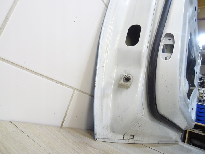 фото №10, Tesla y правые передние дверь 1483538-00-d llu