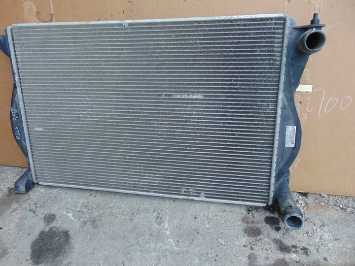 фото №5, Радиаторов воды a6 c6 2.0 tdi 4f0121251q