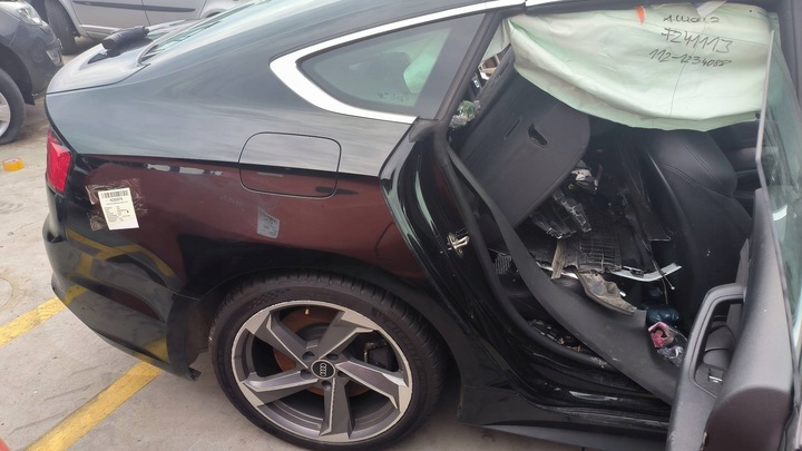 фото №1, Четверть крыло правые зад ly9b audi a5 sportback