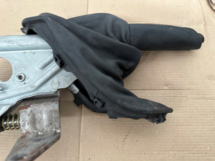 фото №5, Bmw f20 тормоз ручной