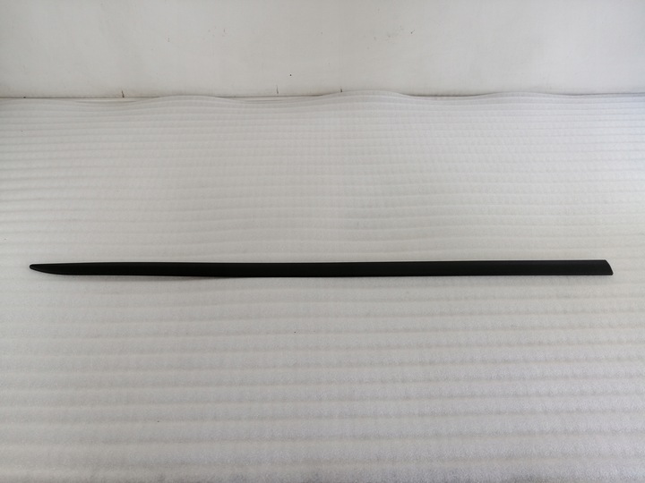 фото №1, Toyota prius планка дверь правая перед