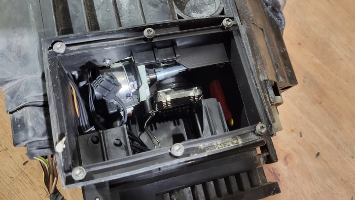 фото №13, Лампа лівий перед bixenon поворотний vw passat b6 05- європа 3c0941751g