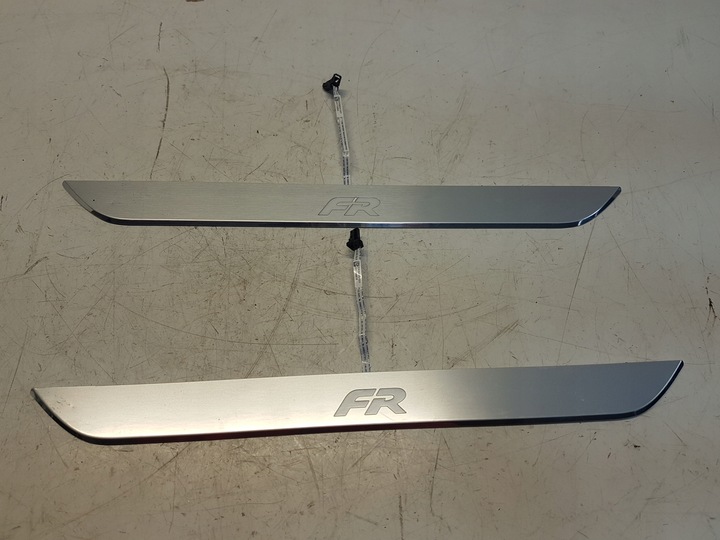 фото №1, Leon iv 5fa fr планка порога левая правая