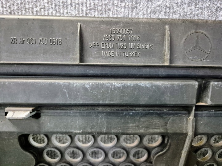 фото №10, Mercedes-benz actros mp4 решітка решітка радіатора оригінальний номер a9607511018