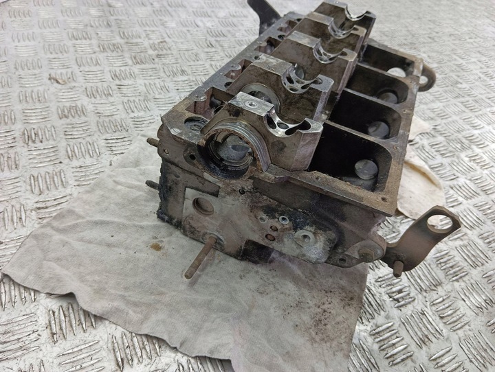 фото №5, Audi a4 s4 b6 8e 8h 2002 головка двигателя