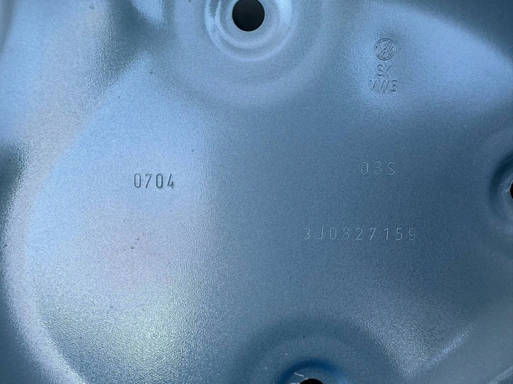 фото №16, Vw passat b9 універсал кришка задня 3j0827159