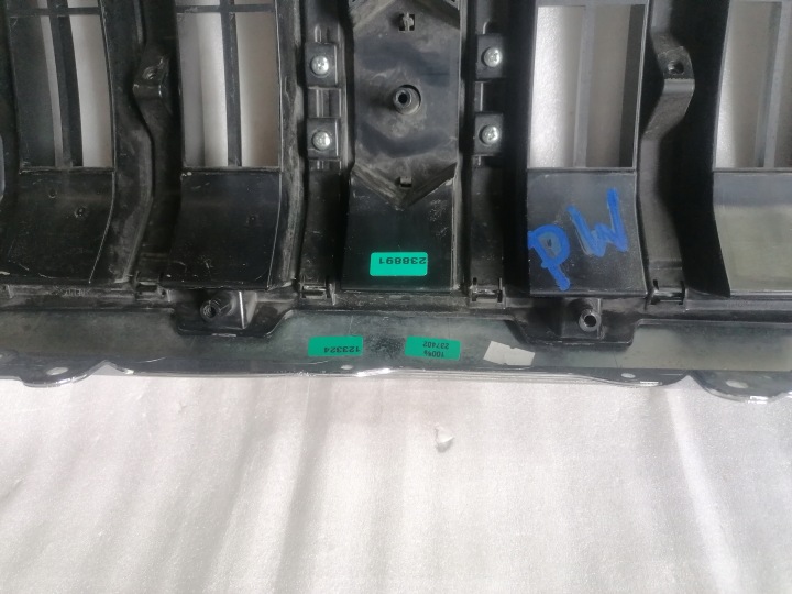 фото №14, Центральная решётка бампера suzuki sx4 sx-4 s-cross рестайлинг 16-21 71741-64r0 slask