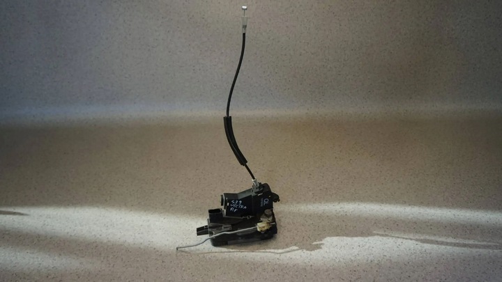 фото №1, Замок двері праві перед переднє opel vectra c signum 5 pin європа 13210765