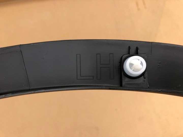 фото №12, Накладка планка крыльев левый зад 1658693-00-a 165869300a tesla модель y