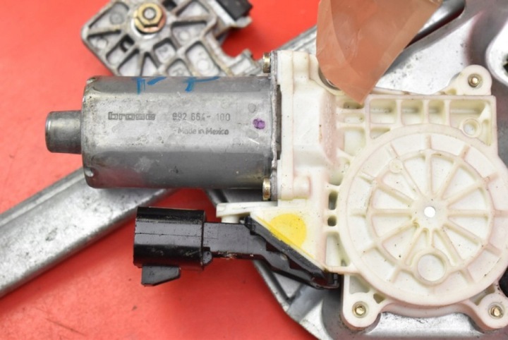 фото №11, Склопідйомник правий перед eu 992664-100 cadillac cts 1 i 02-07