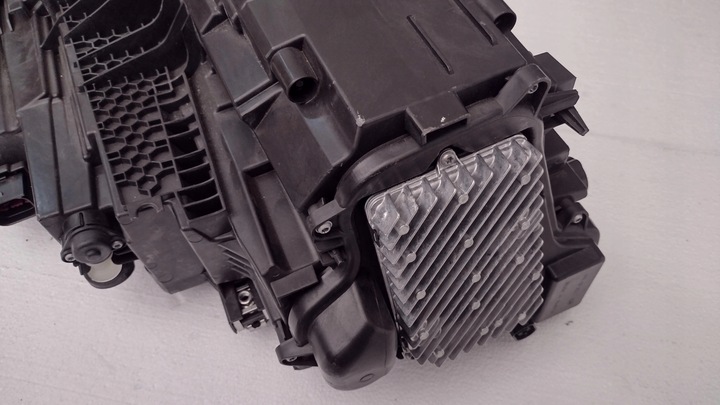 фото №12, Audi q8 4m8 лампа передня перед ліва matrix led usa 4m8941035b