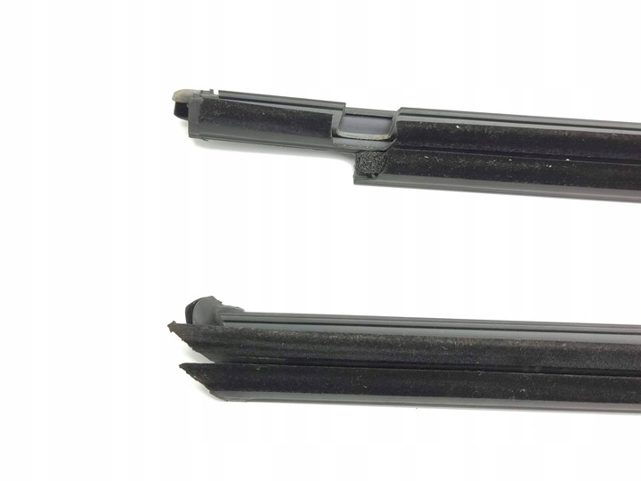 фото №10, Volkswagen tiguan 2020 комплект прокладка стёкла дверь передних