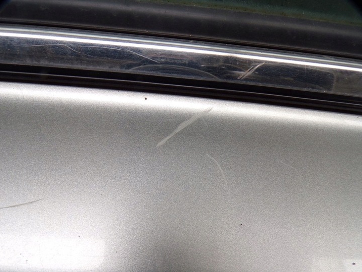 фото №8, Toyota avensis ii t25 универсал дверь правые зад задние лак 1c0