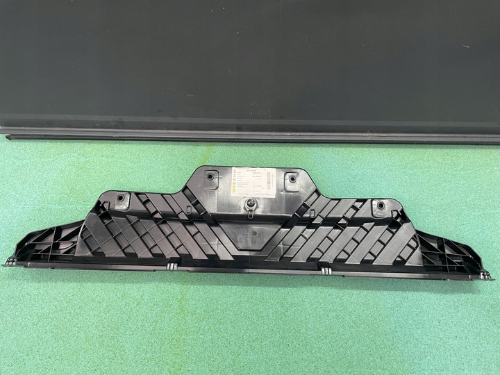 фото №1, Ползун крепление бампера зад заднего audi q7 4m ii 4m0807329 новый оригинал