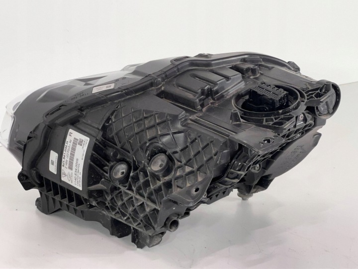 фото №8, Фара перед сторона правая porsche taycan 9j1 9j1941032h