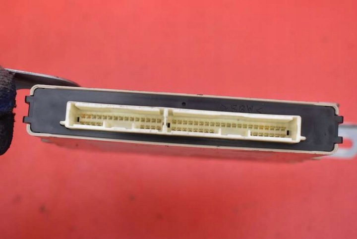 фото №7, Замок зажигания блок управления модуль key кнопка 89990-05032 toyota avensis t27 147 km