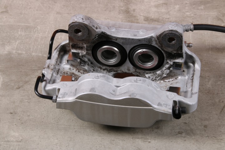 фото №8, Bmw g30 g31 g11 g12 x3 g01 супорт гальмівний ліві перед 6885839 42/30/348