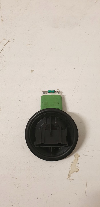 фото №11, Регулятор вентилятор audi a2 1.4tdi 00- резистор, вентилятор внутрішній mahle