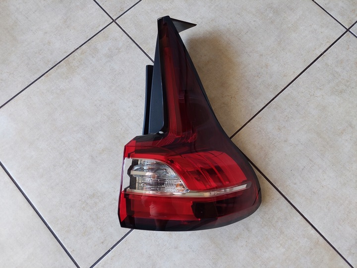 фото №1, Лампа зад - правая - led - renault grand scenic iv