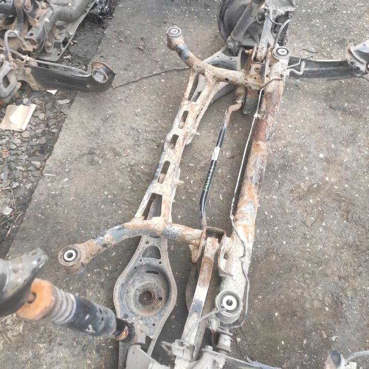 фото №4, Вісь підвішування зад візок балка поворотна опора vw passat b6