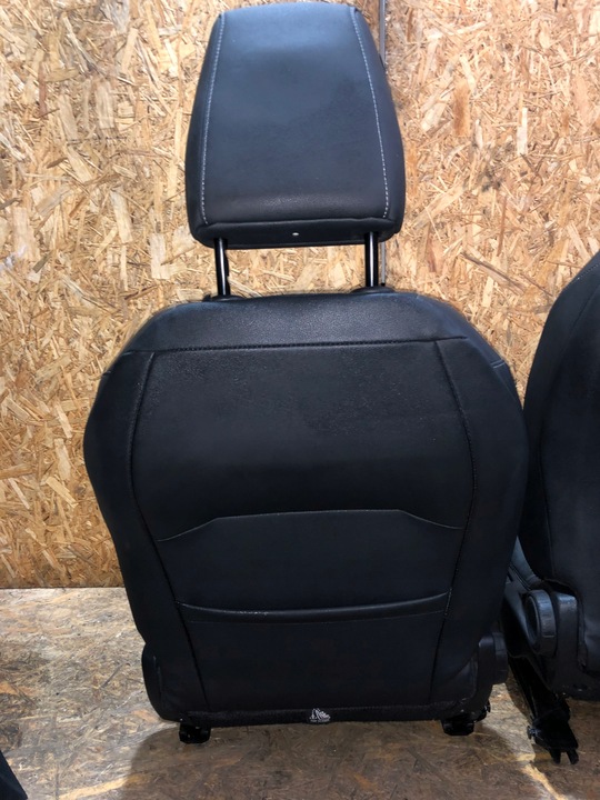 фото №6, Салон сидіння диван обшивки пластики opel corsa f