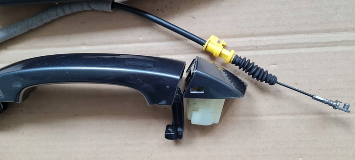 фото №7, A6 c8 4k ручка левая левый перед передняя каркас uk lz7s 4m8837205b