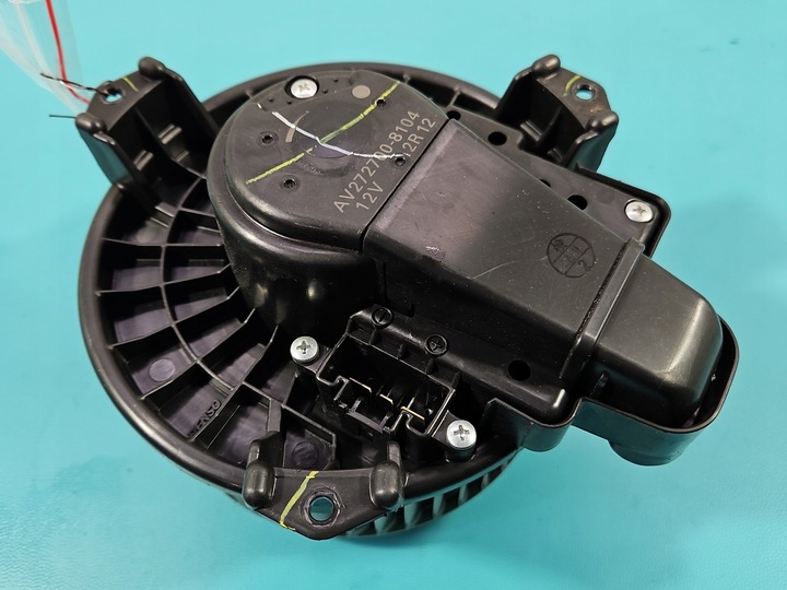 фото №2, Повітродувка повітропровід вентилятор toyota corolla e16 e18 13-19 av272700-8104