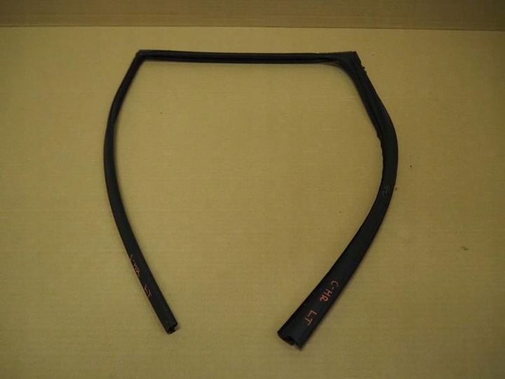 фото №1, Прокладка стёкла дверь левых задних toyota c-hr