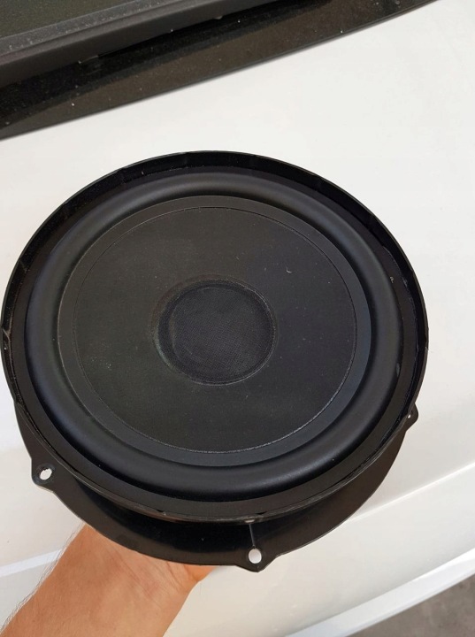 фото №7, Динамик низкочастотный передних дверь 42w 3t0035411j oem номер оригинал
