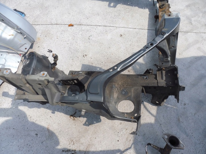 фото №3, Pas переднє corolla verso 1c3 04-09