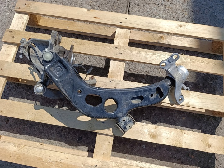 фото №6, Bmw f45 f46 f48 левая передняя поворотный кулак рычаг 6870837