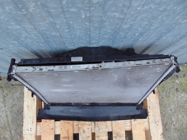 фото №12, Радиаторов воды вентилятор mercedes w213