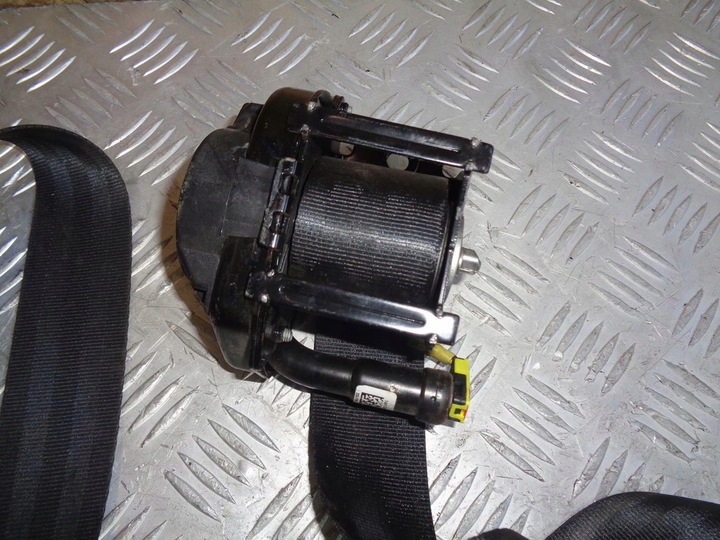 фото №6, Pas безопасности правый перед hyundai i20 ii 14-