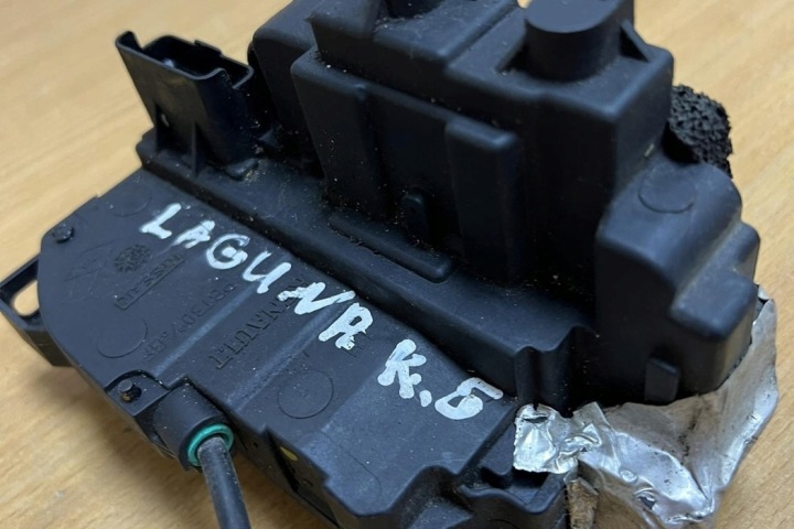 фото №9, Замок задних левых дверь renault laguna iii bt0/1 226524 1.6l бензин