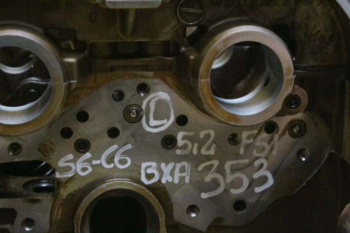 фото №16, Головка левая audi a6 c6 s6 c6 a8 d3 5.2 fsi bxa 07l103373j