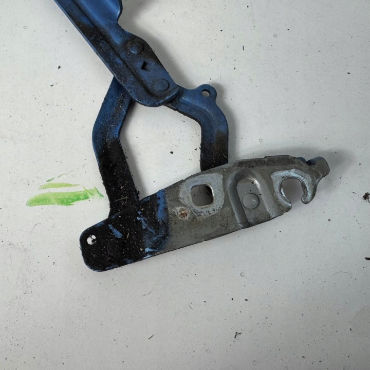 фото №12, Петли капота комплект левое правое ford fiesta mk7 oem номер оригинал 8a61-16800-ad