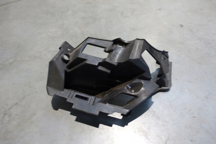 фото №1, Vw beetle 5c кріплення тримач галоген праві праві перед передні оригінал