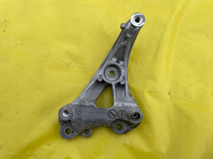 фото №1, Peugeot 308 t9 лапи подушка двигателя 1.6 thp