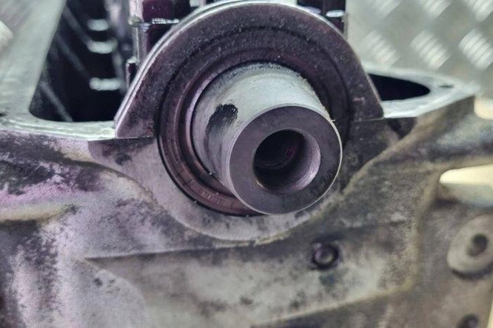 фото №8, Головка двигуна audi a4 avant 8d5, b5 028103373n 1.9l дизель 1998