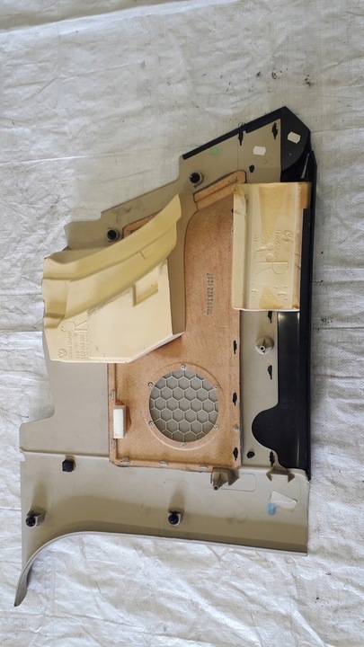 фото №9, Боковина обивка зад vw new beetle i 1c0867044 043