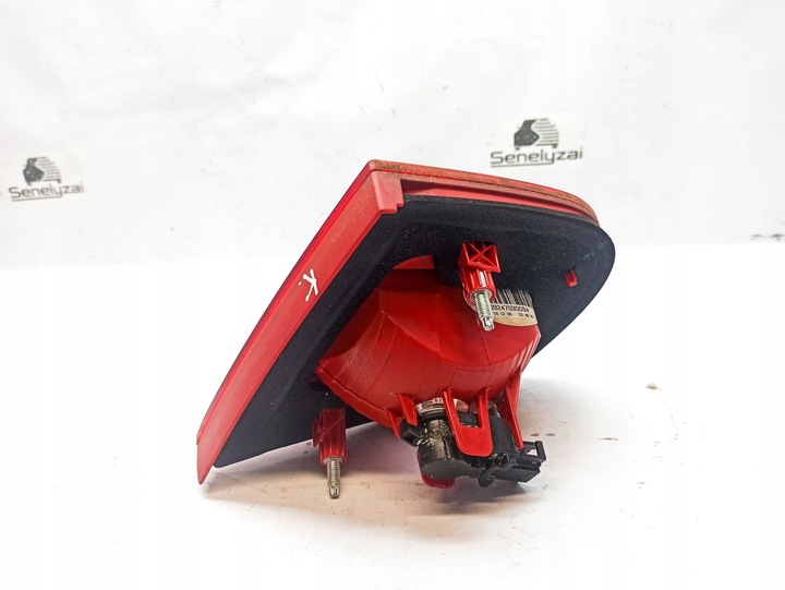 фото №8, Volkswagen eos 2010 левая сторона лампы задней крышки багажника