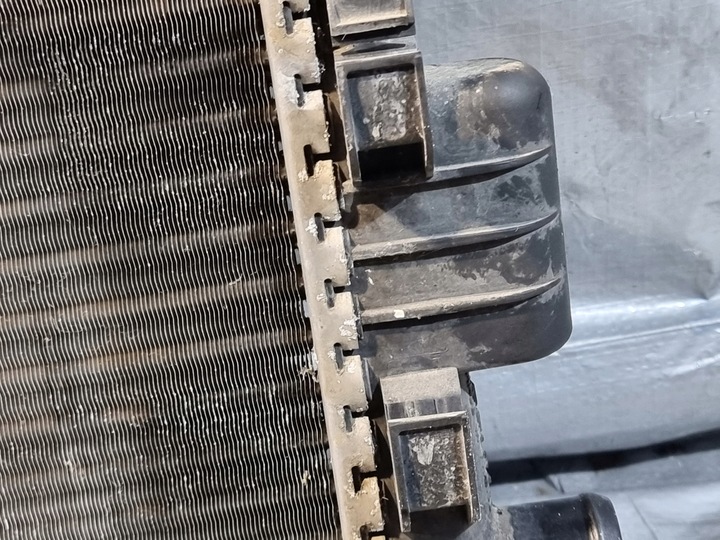 фото №12, Радиаторов воды оригинальный номер 1685000202 mercedes a класс w168 1.6b