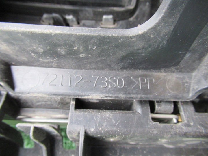 фото №14, Suzuki ignis рестайлинг iii 20- решётка радиатора решётка 72111-73s0